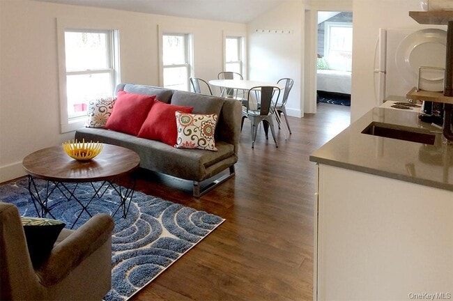 Photo - 67 Black Creek Rd