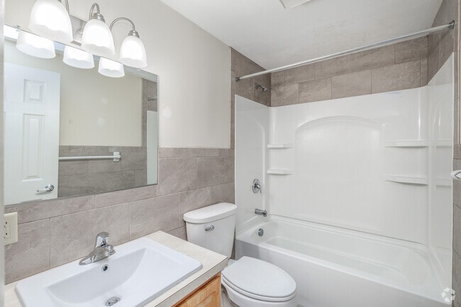 Interior Photo - Willow Stream Apartments South