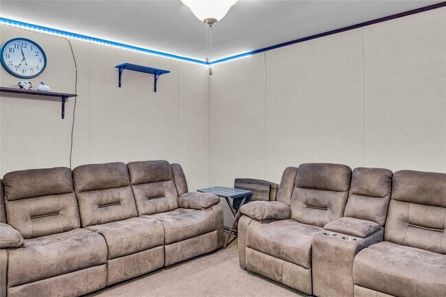 Photo - 16311 Crockett Martin Ests Dr