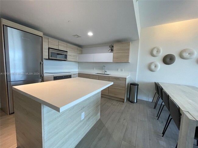 Photo - 16385 Biscayne Blvd Condominio Unidad 616