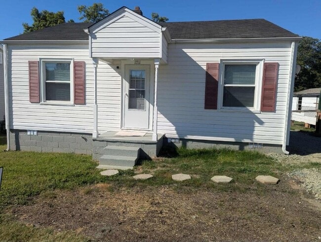 Building Photo - 1711 E Webb Ave Rental