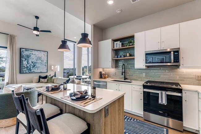 1010 Waugh Apartments