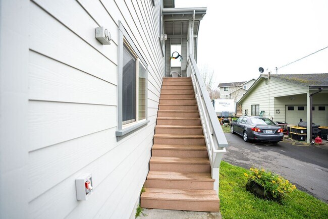 Photo - 1153 Central Ave Unit 2