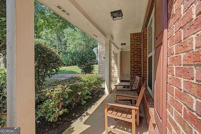 Photo - 1590 Waterway Pl SW