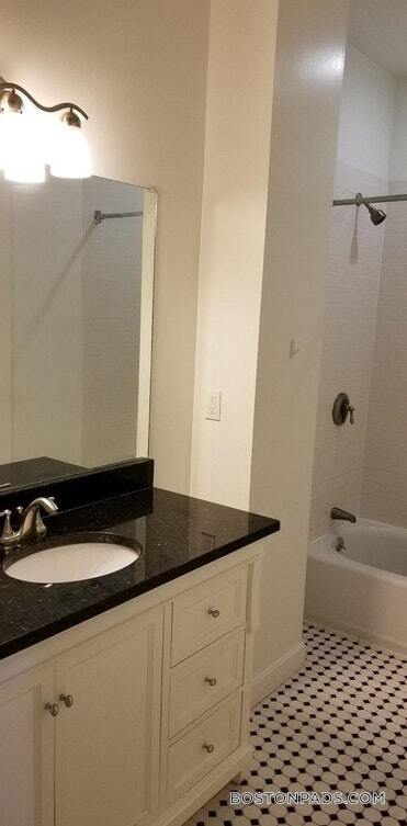 Photo - 26 Hemenway St Unidad 26