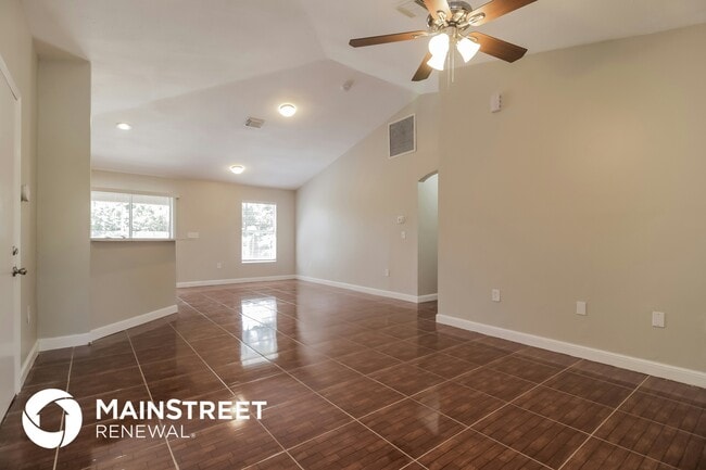 Photo - 3001 37th St SW