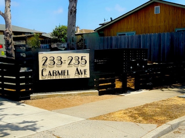 233/235 Carmel Ave