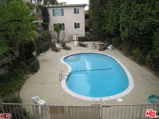 5252 Coldwater Canyon Ave Unidad 207