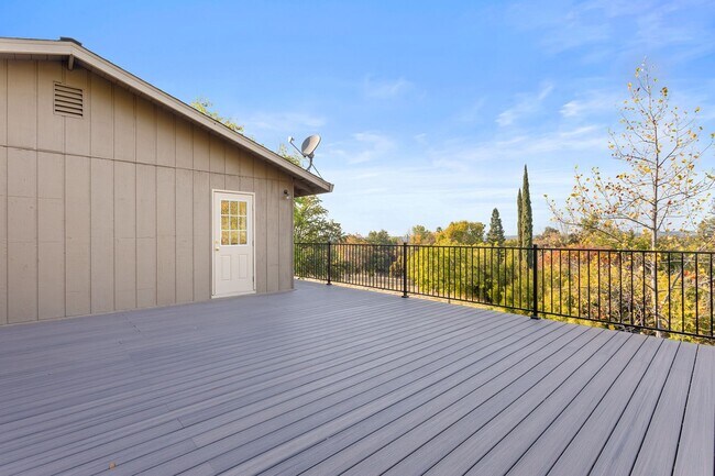 Photo - Gorgeous Home, come and view.