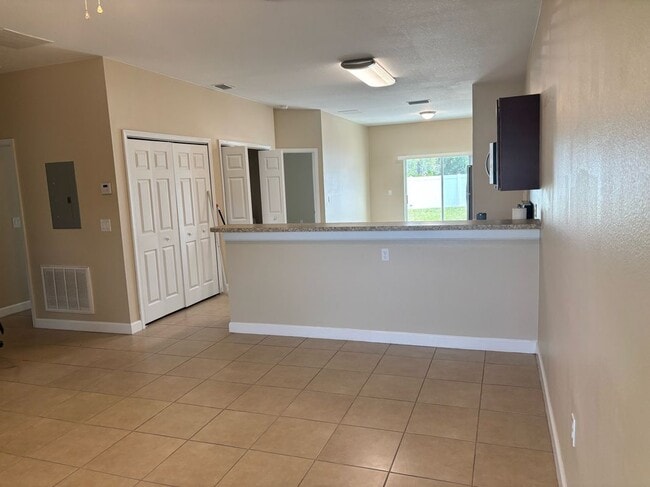 Photo - 1123 Normandy Dr Unit A