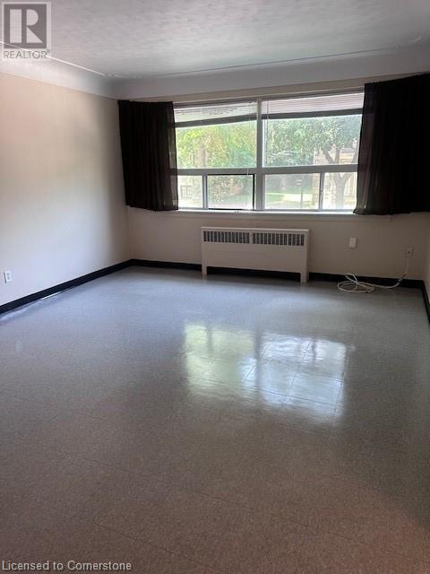 Photo - 119 MacNab St S Unité 3