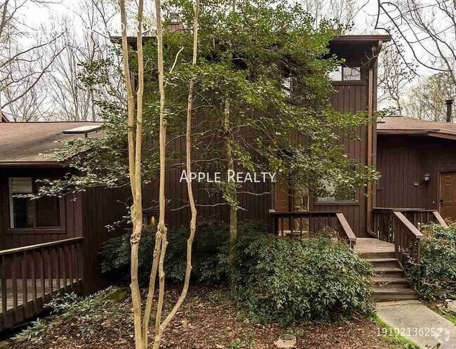 Building Photo - 311 Deepwood Rd Rental