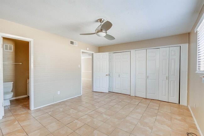 Building Photo - 2689 Gessner Rd Unit 802