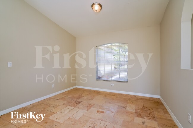 Photo - 3919 3rd St W