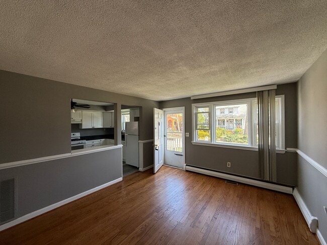 Photo - 6008 1/2 BURGESS AVE Unidad A