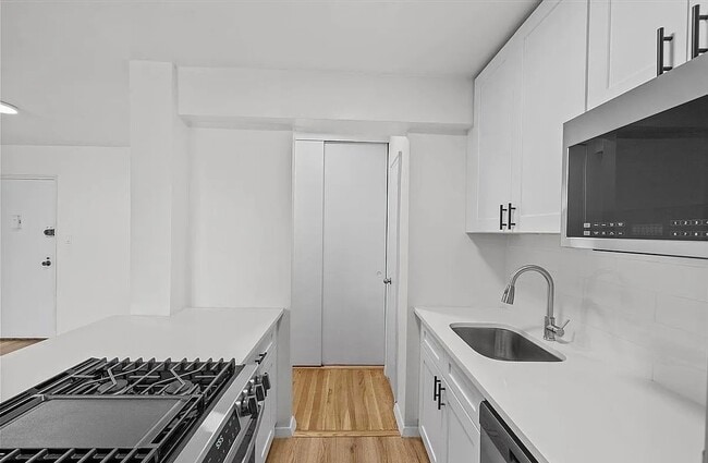 Photo - 5425 Valles Ave