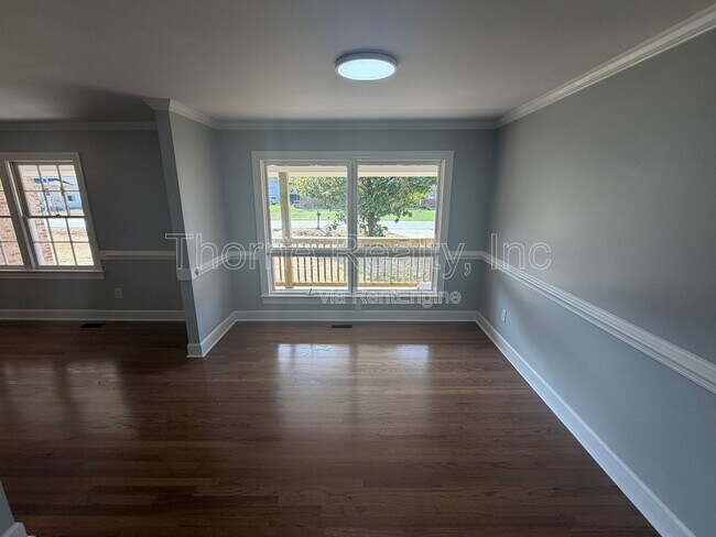 Photo - 1600 King Cir