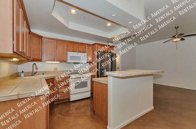446 N Campbell Ave