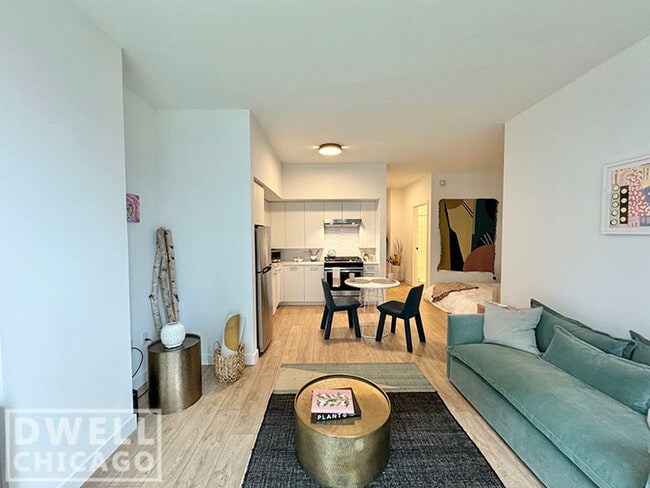 845 W Madison St Unit ST