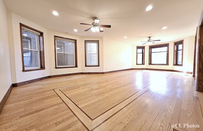 Photo - 2307 N Spaulding Ave Unidad 1