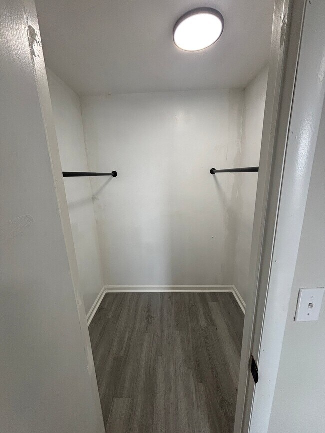 Photo - 2-4-4 N Liberty Ave Unit 8