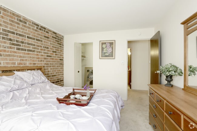 1 Bedroom - Bedroom
