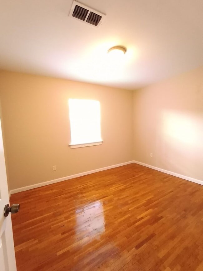 Photo - 4320 Banks St Unidad 4320