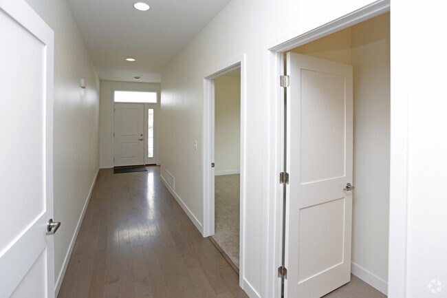 Hugos Village Townhomes