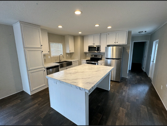 Building Photo - 7145 S Meridian St Rental
