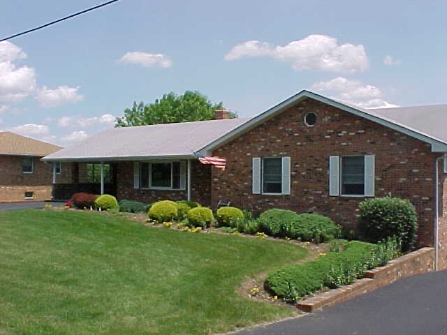 Photo - 406 N Church St