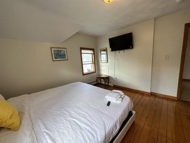 Photo - 126 Indiana Ave