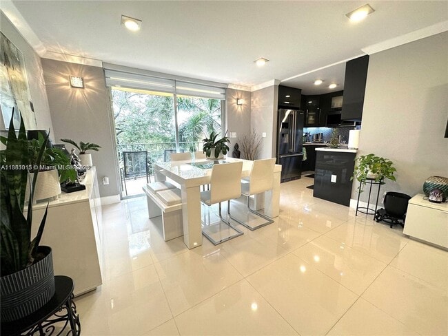 Photo - 9350 Fontainebleau Blvd Unidad 414