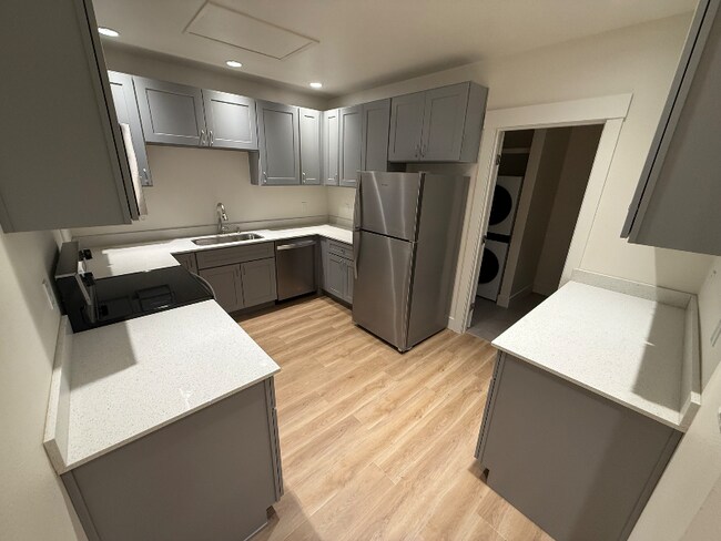 Photo - 849 Spring St Unit C5