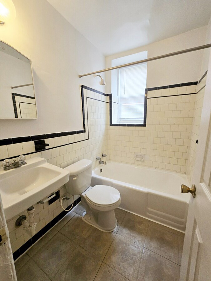Photo - 3304.5 E Capitol St SE Unit E