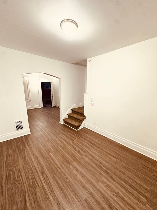 Photo - 96-98 Durnan St Unit 98