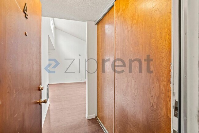Photo - Unit 4