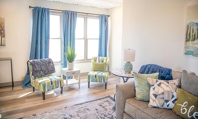 Photo - 2500 Executive Park Dr NW