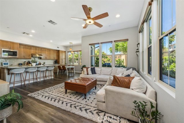 Photo - 102 Sencillo Pl