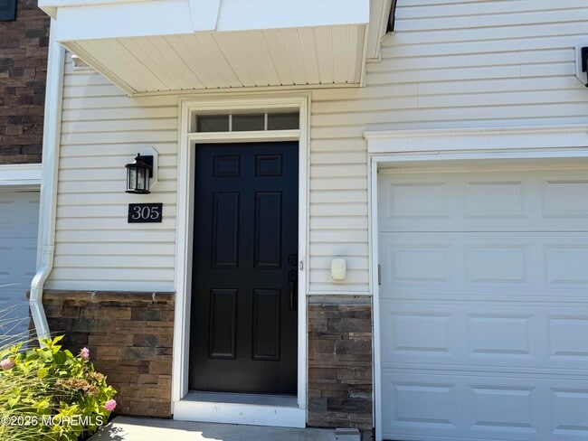 305 Spirit Wy