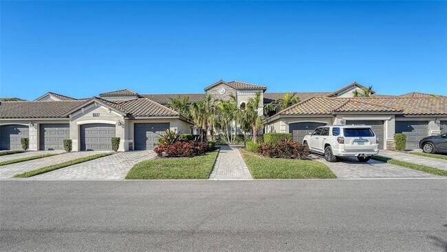 5537 Palmer Cir Unidad 201