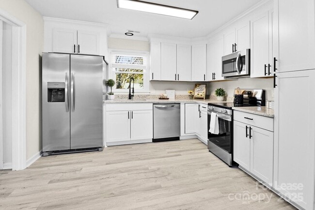 Photo - 7605 Bramblewood Dr