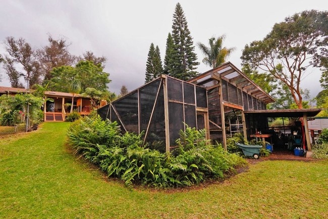 Photo - 1990 Olinda Rd