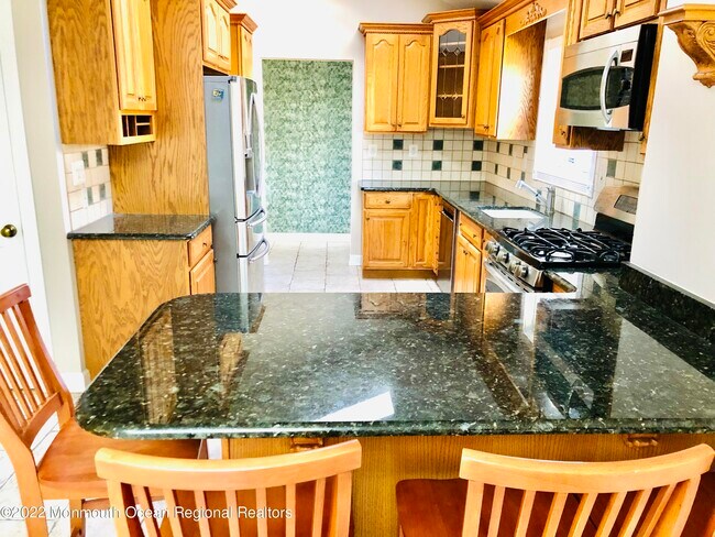 Photo - 34 Hendrickson Pl