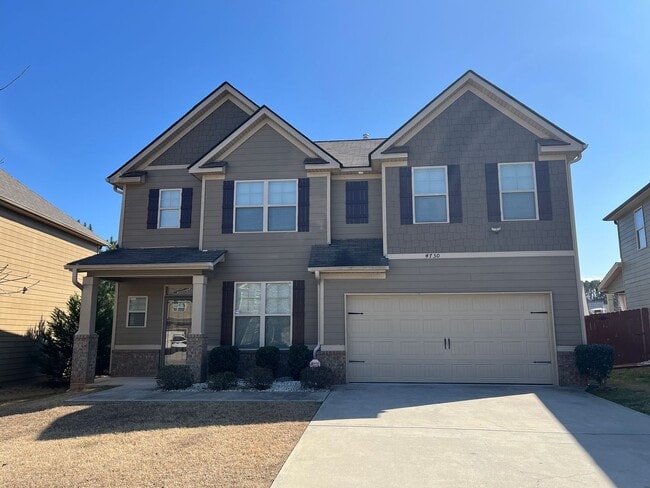 Building Photo - Beautiful 4 bedroom, 2.5 bathroom home In ...