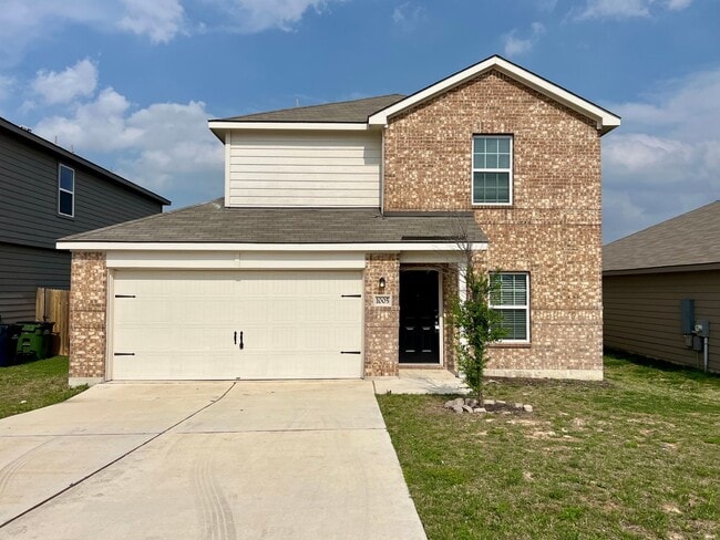 Photo - 3 bedroom, 2.5 bath house for lease!
