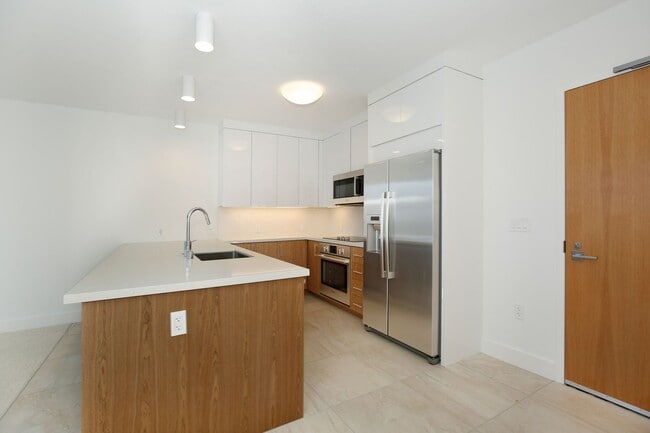 Photo - Azure Ala Moana! Convenient Urban Lifestyle!  Unit 1305 Unit 1305