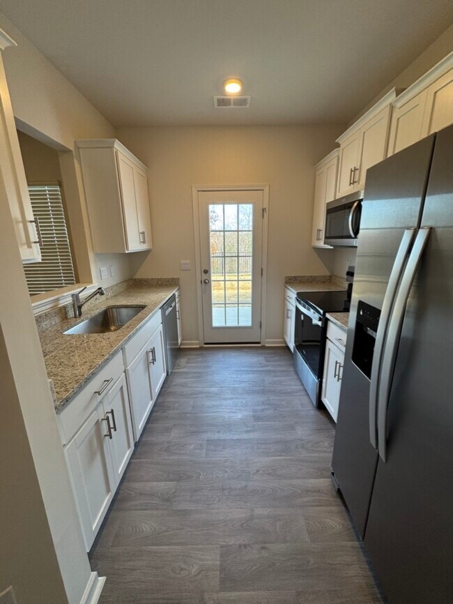 Photo - 1343 Amberview Ln