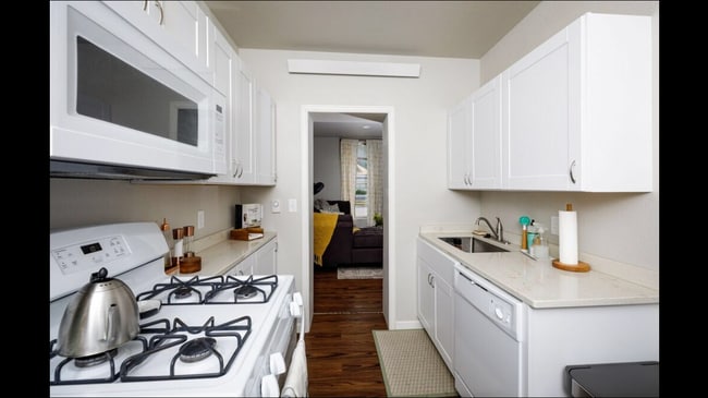 Photo - 619 S 2nd St