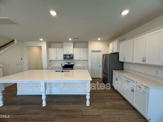 37 Bluebell St