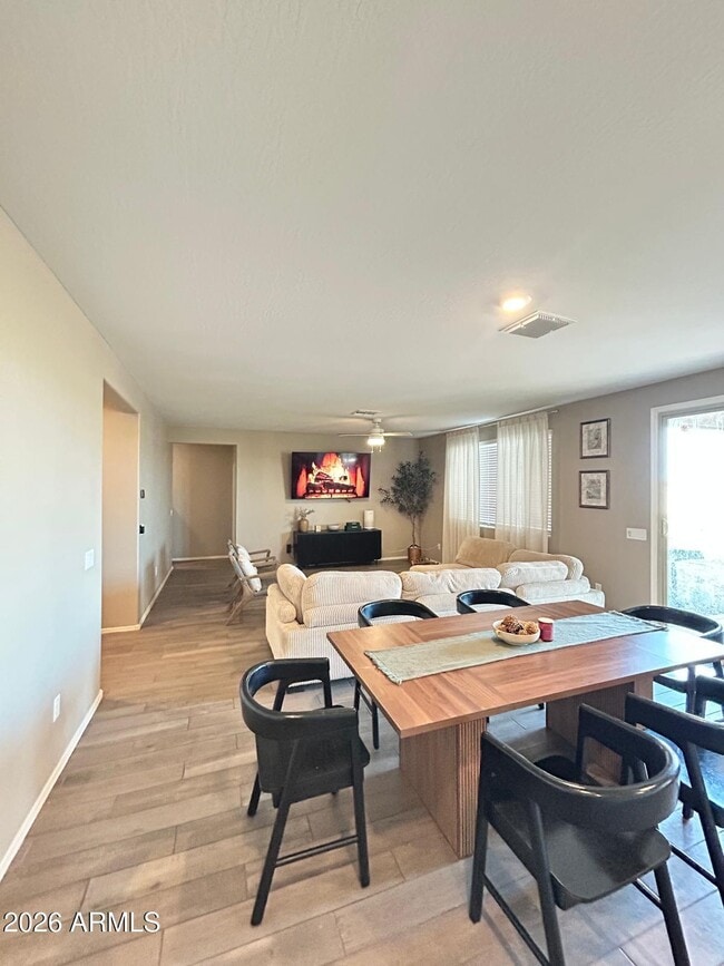 Building Photo - 2710 N Mulberry Pl